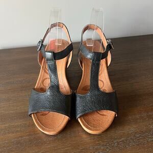 Elegant Black Leather Women's Sandals